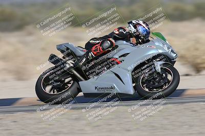 media/Dec-04-2025-Racers Edge (Thu) [[5ebc9f124d]]/3-B Group/2-Session 1 (Turn 4 Entry)/